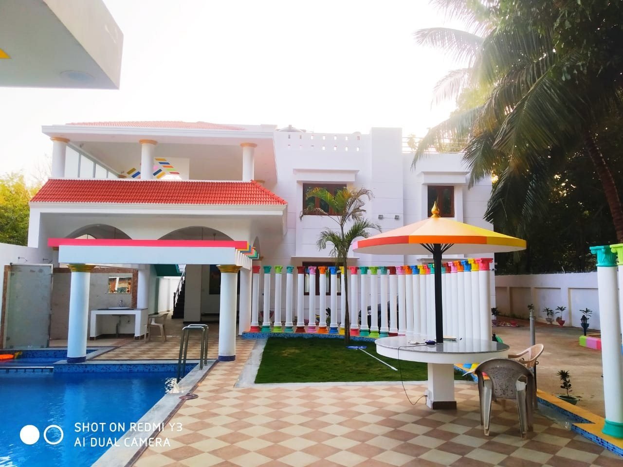 Rainbow Villa — photo 1